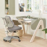 Schreibtische und Drehstühle von Flexa