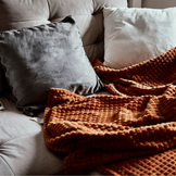 Bellissime coperte e morbidi cuscini di qualità a prezzi scontati
