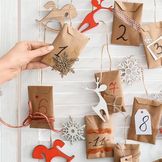 Decorative Advent Calendars & Wreaths
