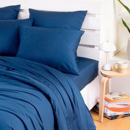 Bambaw Cozy Bamboo Fitted Sheet 140 x 200 cm - Navy Blue