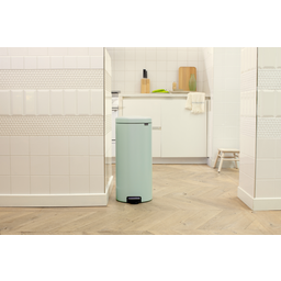 Treteimer Newicon 30 L mit Kunststoffeinsatz - Jade Green