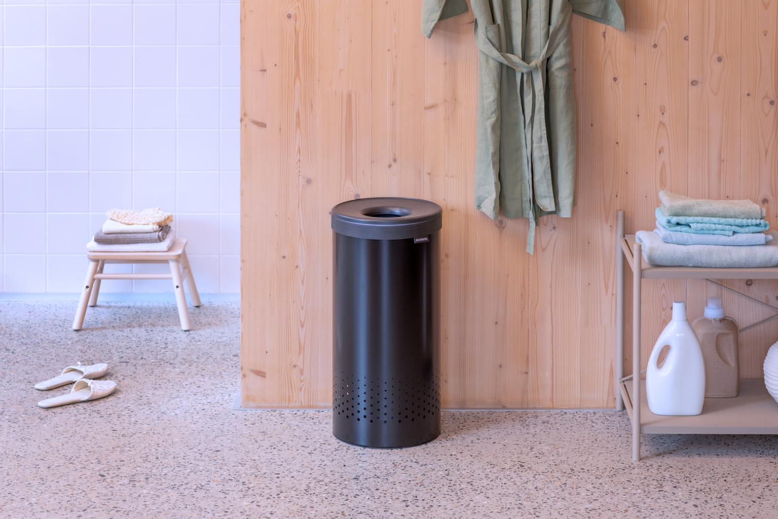 Brabantia Laundry Box with Plastic Lid - 35 Litres - Matt Black