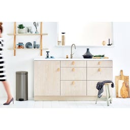 Brabantia Poubelle à Pédale Newicon 30L - Platinum