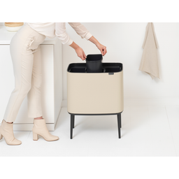 Brabantia Bo Touch Bin 3x11 L con 3 compartimentos - Soft Beige