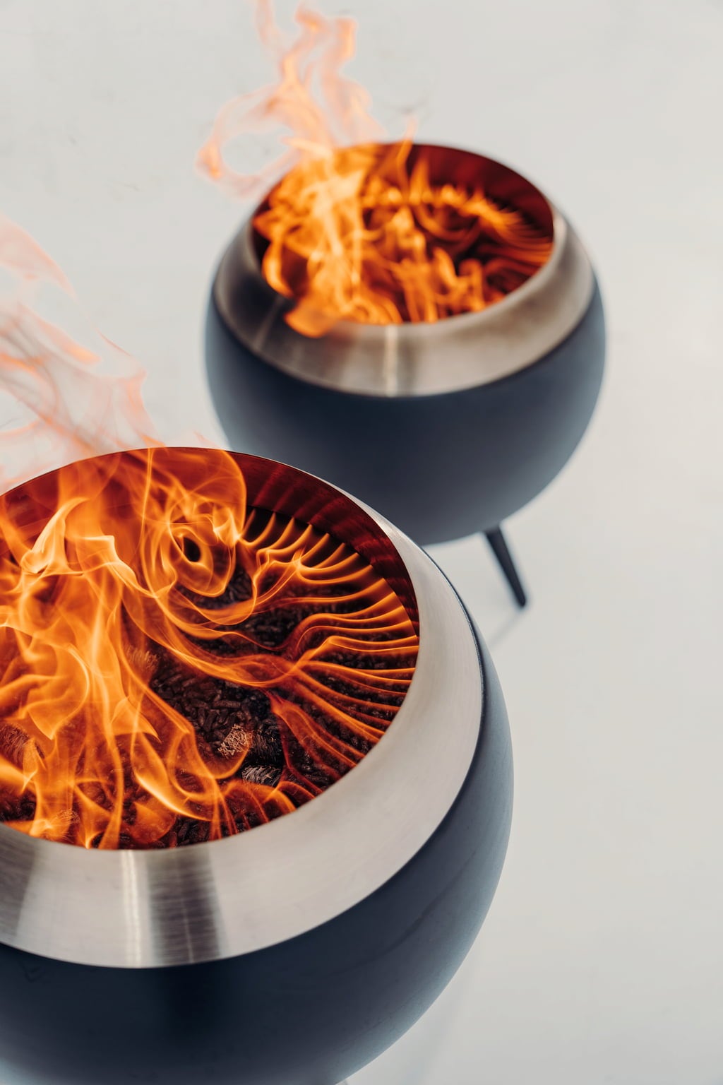 höfats MOON 45 Fire Bowl with High Base