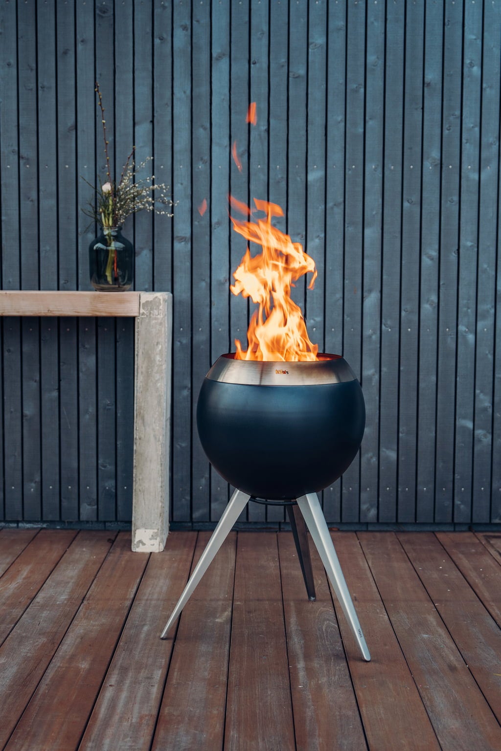 höfats MOON 45 Fire Bowl with High Base