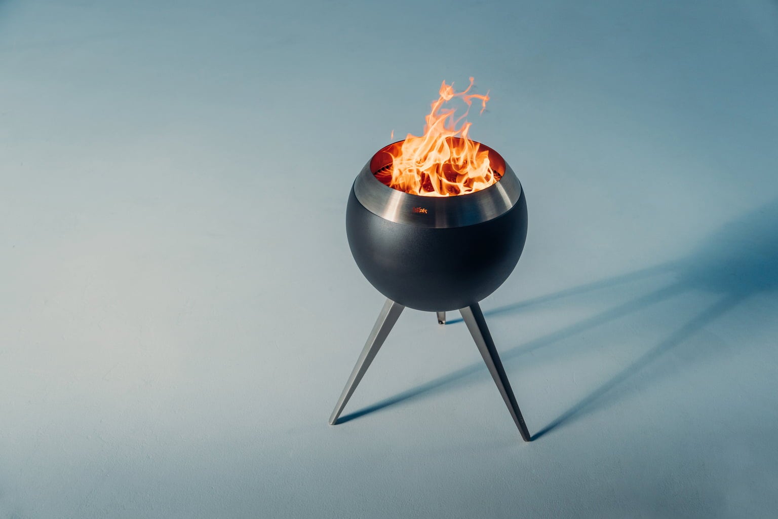 höfats MOON 45 Fire Bowl with High Base
