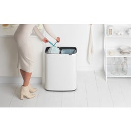 Bo Touch Bin 2 x 30 L mit 2 Kunststoffeinsätzen - White