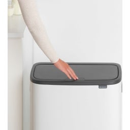 Bo Touch Bin 2 x 30 L mit 2 Kunststoffeinsätzen - White