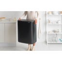 Bo Touch Bin 60 L mit 1 Kunststoffeinsatz - Matt Black