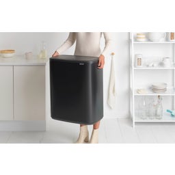 Bo Touch Bin 60 L mit 1 Kunststoffeinsatz - Matt Black