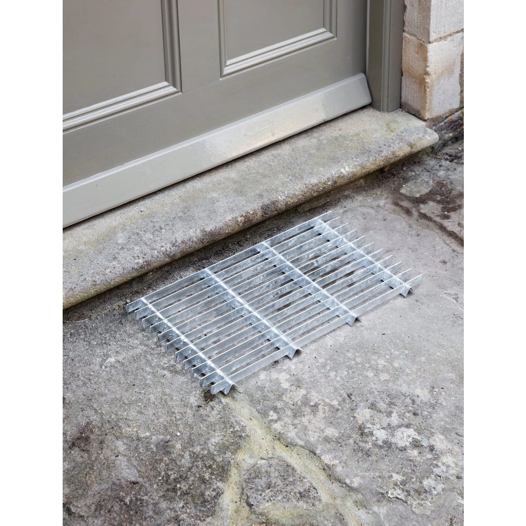 Garden Trading Galvanized Steel Boot Scraper Mat - Interismo Online ...