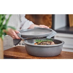 Denk Ceramic Celtic Cauldron Griddle XL
