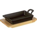 BBQ t&aacute;lal&oacute; serpenyő, sz&ouml;gletes, fa deszk&aacute;val