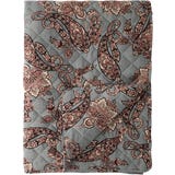 Chic Antique Quilt met Paisley Motief