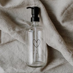 Distributeur de Savon Coeur en Verre Transparent - 500 ml