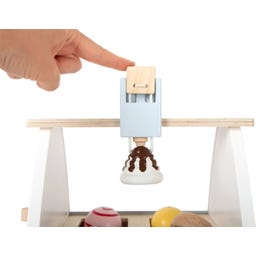 Legler Small Foot Ice Cream Counter 
