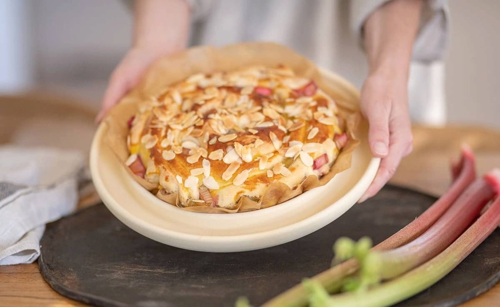 Denk Keramik Bread&Cake - Backplatte mit Rezeptheft - 1 Stk.