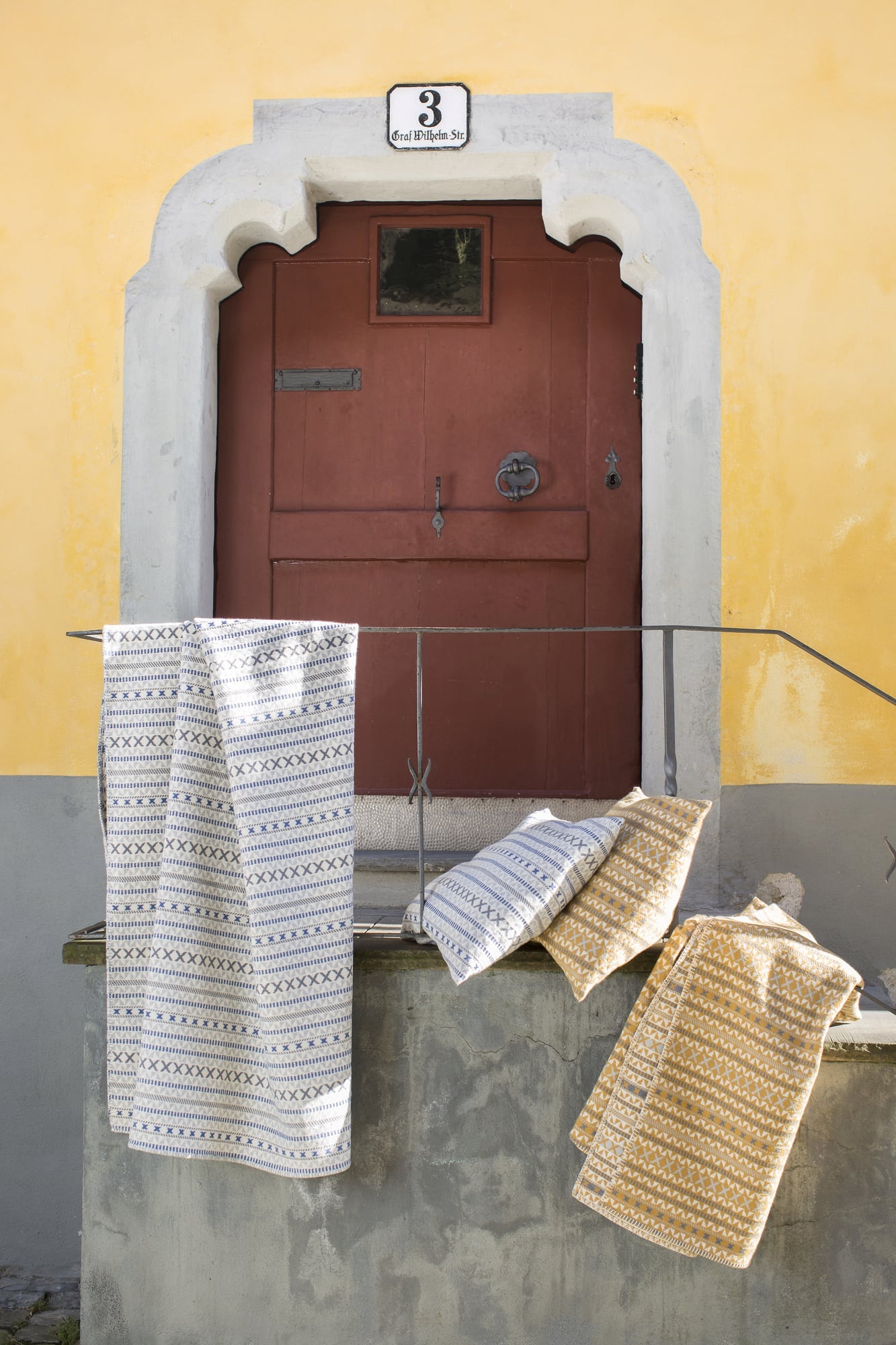 David Fussenegger NOVA Throw Corners Interismo UK